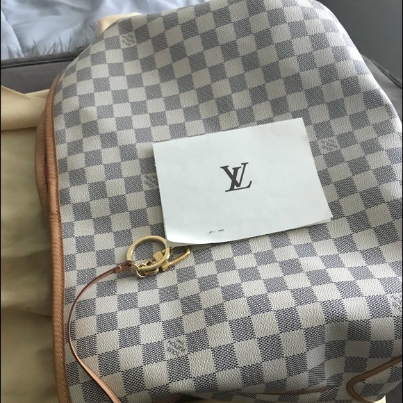 Louis Vuitton bag  ❌SOLD - Picture 2 of 8